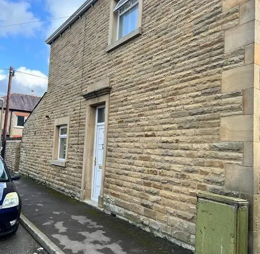 Cottage In Whalley